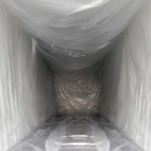 El Dry Cover de SUCOPACK es una barrera hermética- antihumedad que permite prevenir el deterioro y daños de la mercadería y su embalaje causados por condensación dentro del contenedor.